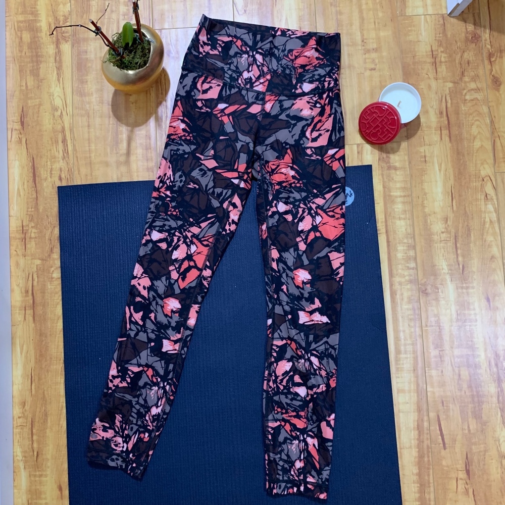 SoulCycle Lululemon Wunder Under 7/8 Leggings